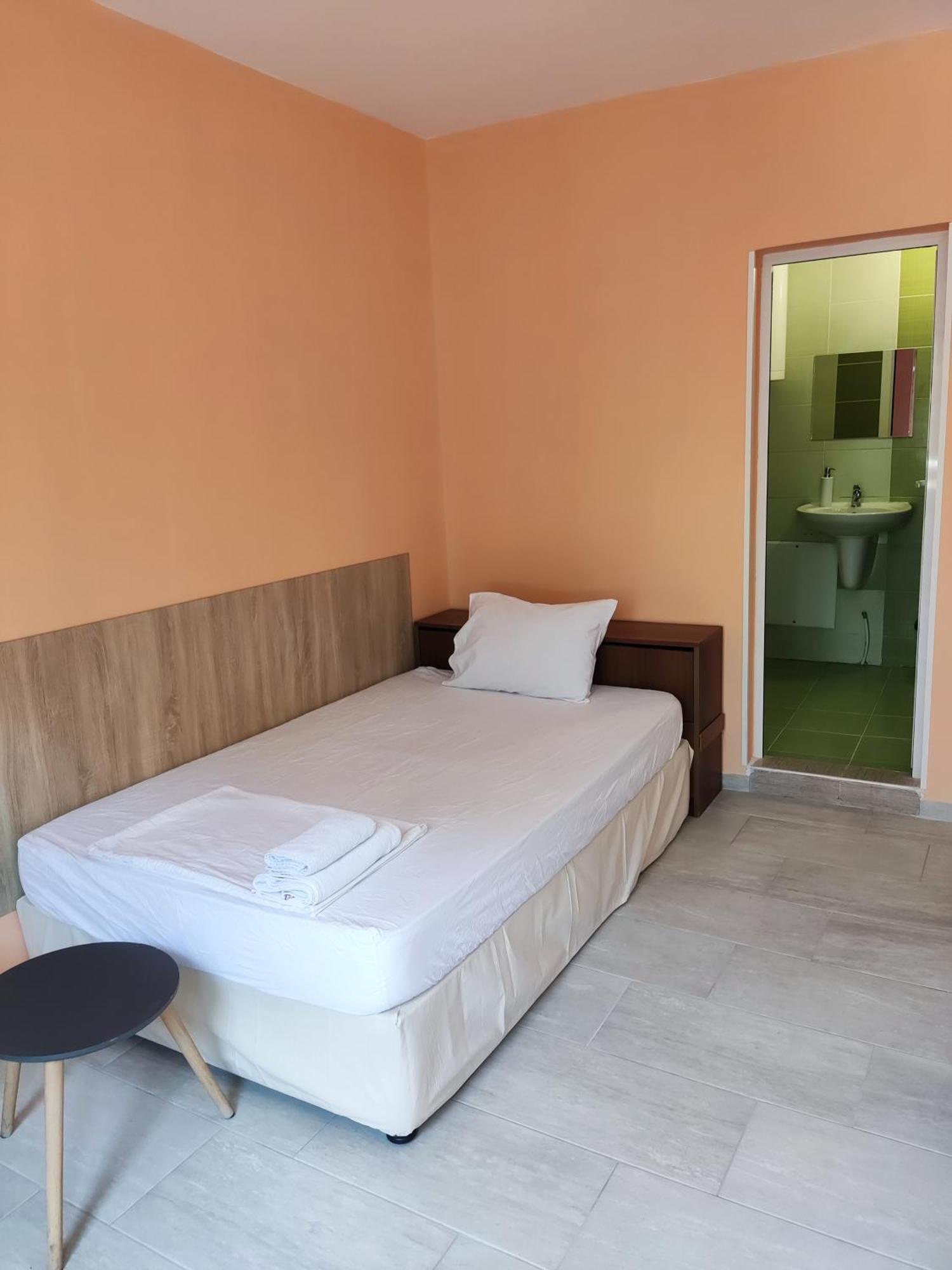Pleven Rooms ภายนอก รูปภาพ