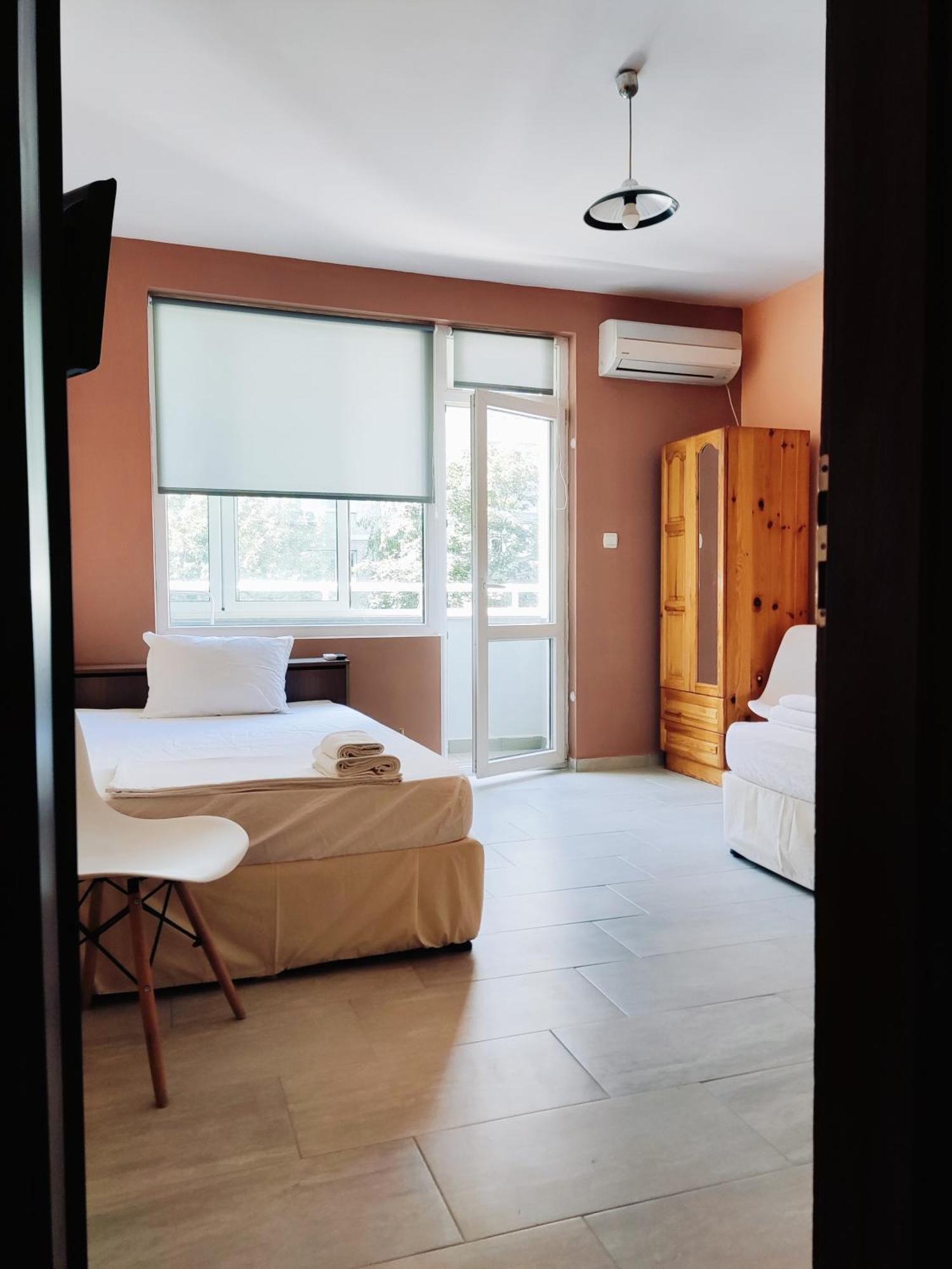 Pleven Rooms ภายนอก รูปภาพ