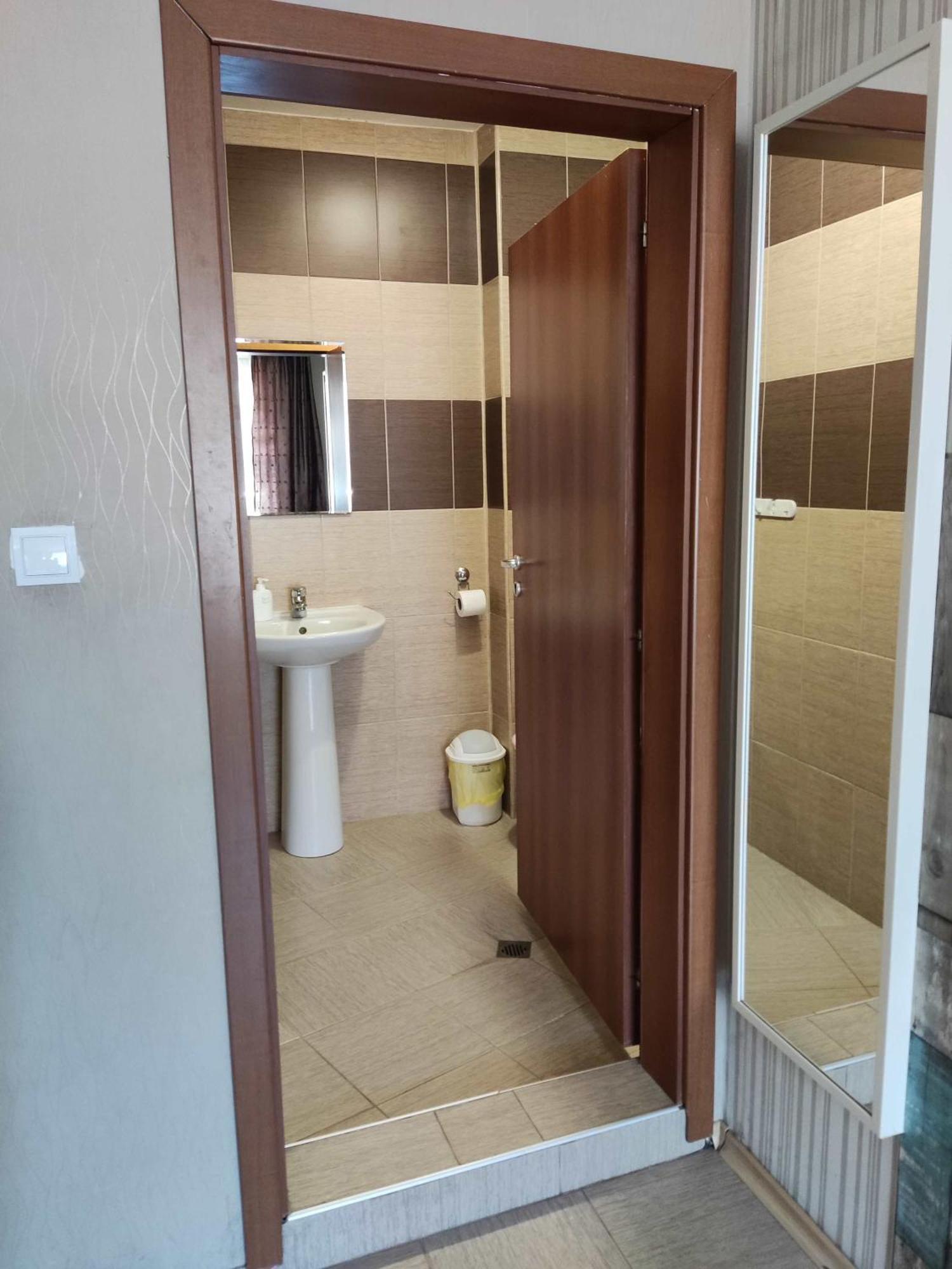 Pleven Rooms ภายนอก รูปภาพ