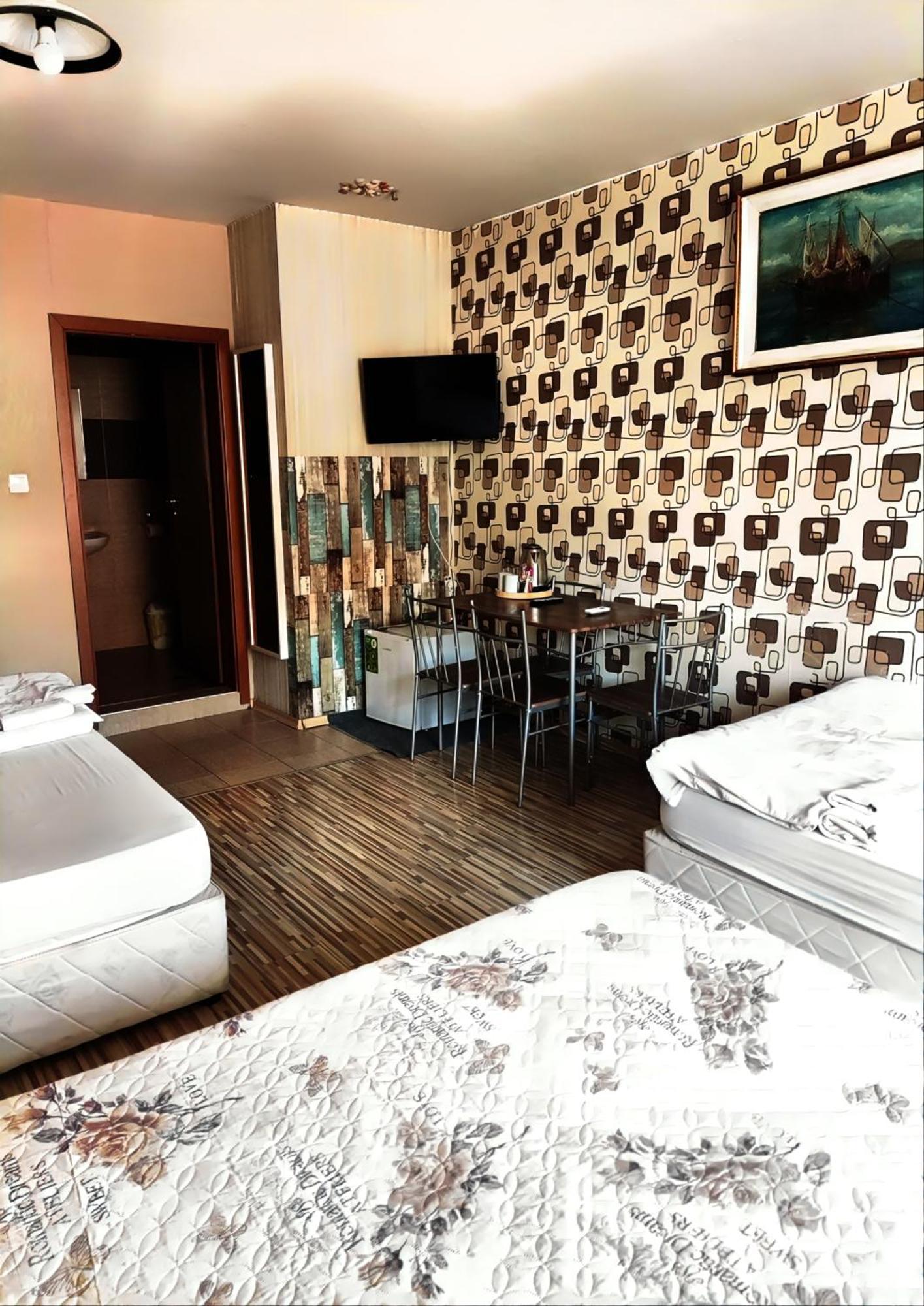 Pleven Rooms ภายนอก รูปภาพ